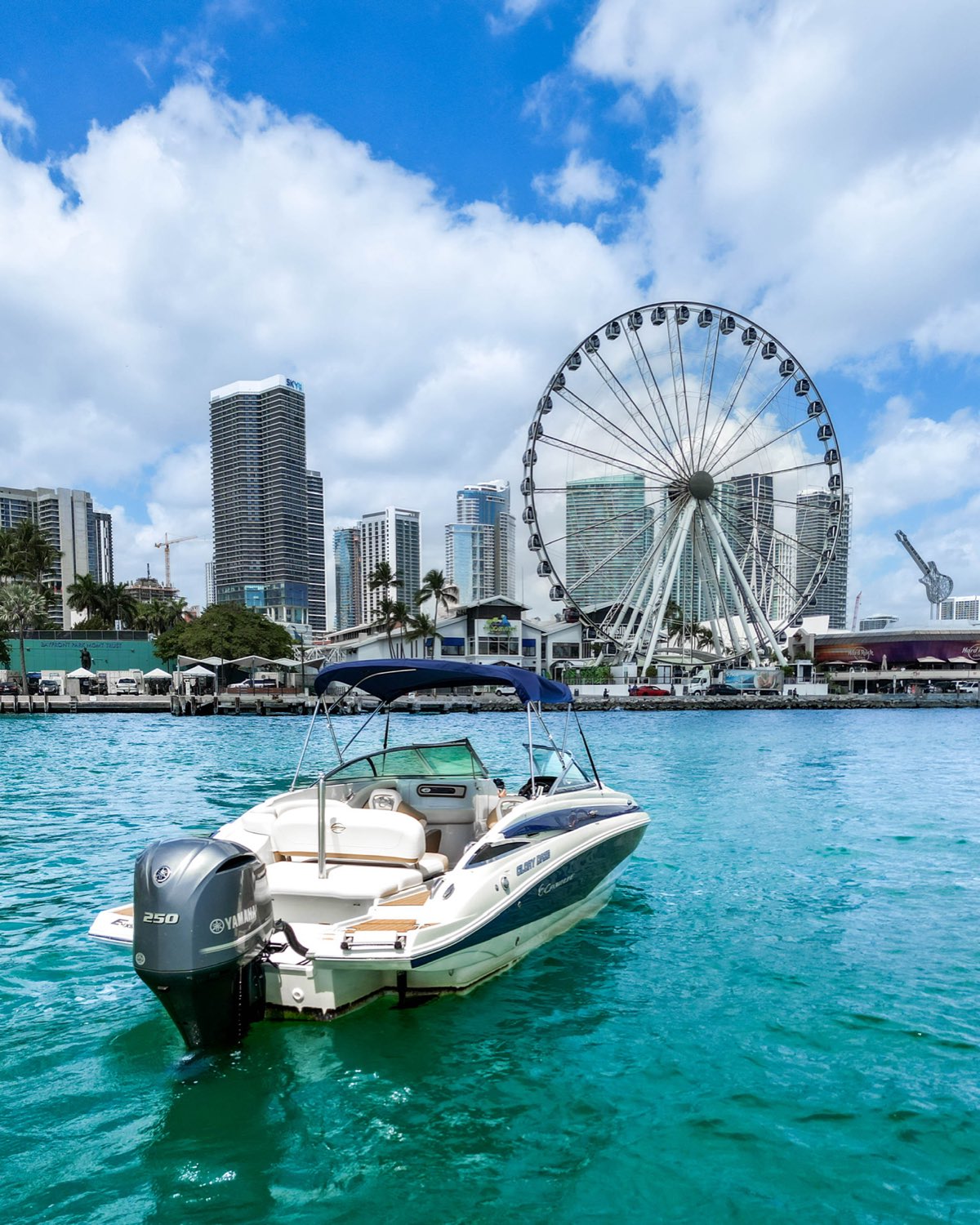 26' Crownline — 26ft charter yacht in South Florida