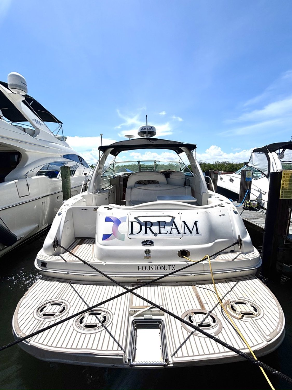 45' Sea Ray Dream — 45ft charter yacht in South Florida
